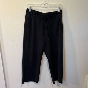 Athleta Black Cropped Joggers - Size Small